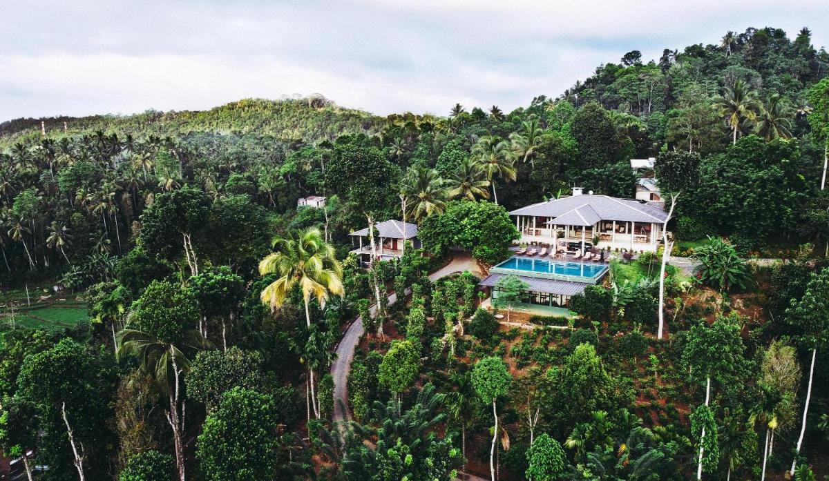 Suitetrails - Aarunya Nature Resort and Spa