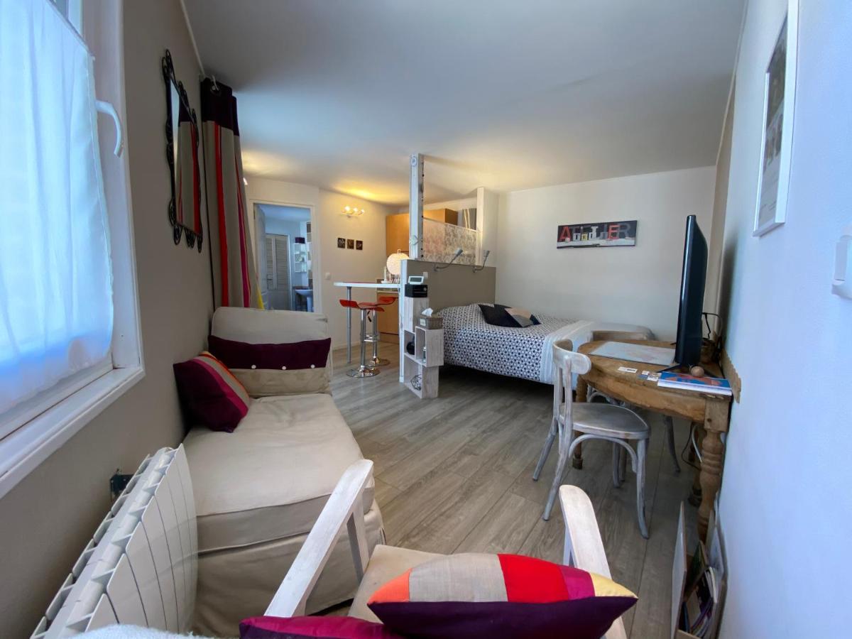 Studio rez-de-chaussée, à Lesquin/Lille aéroport - Housity