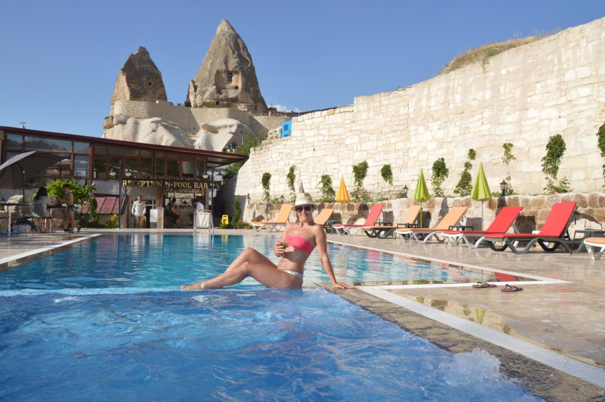 Grand Elite Cave Suites - Hizvo