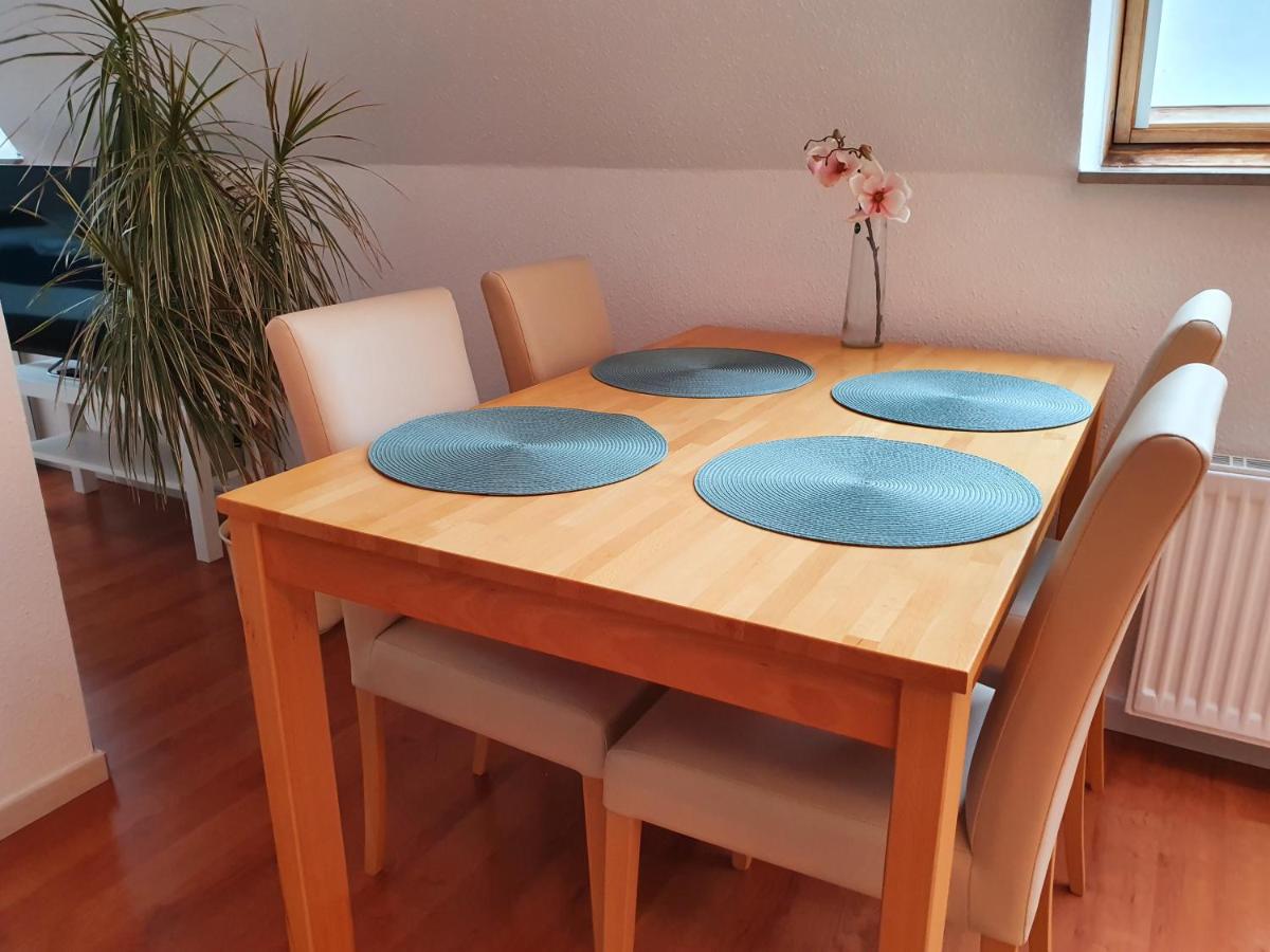 Zentrales Dachgeschoss-Apartment Bielefeld - Housity