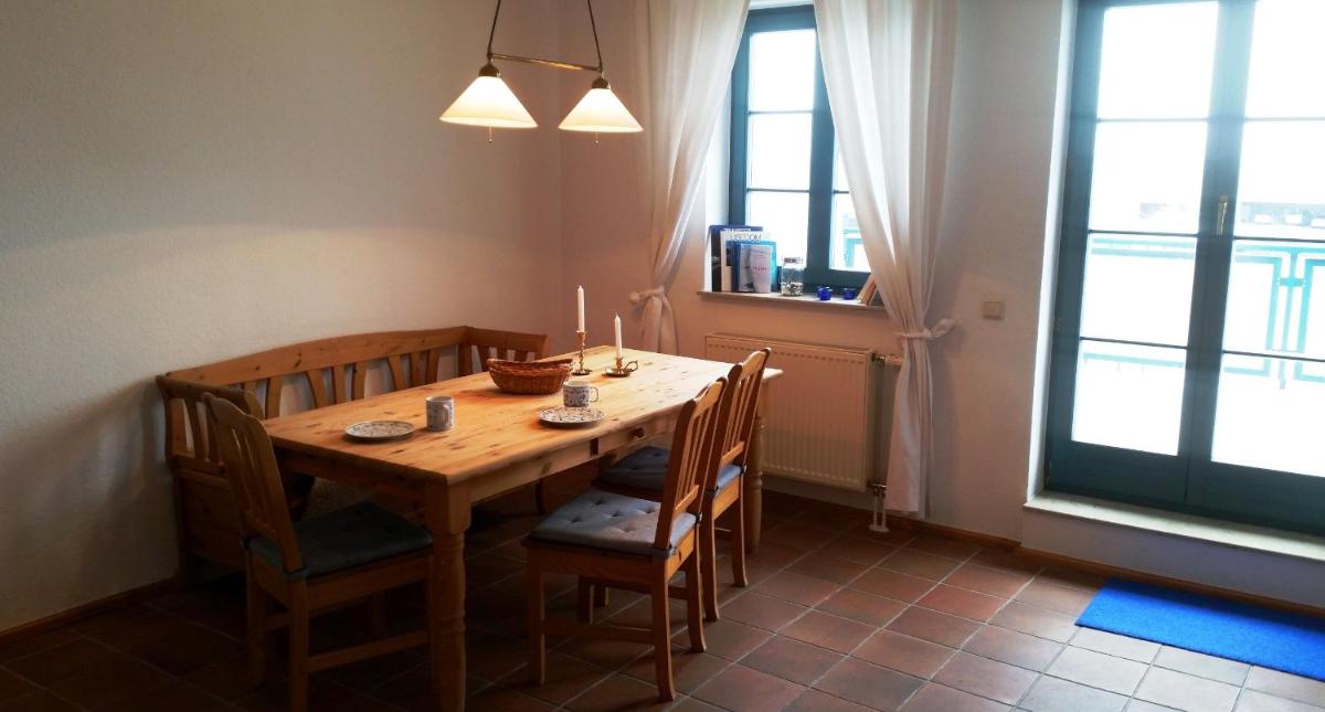 Ferienapartment Hafenperle Karlshagen Yachthafen - Housity