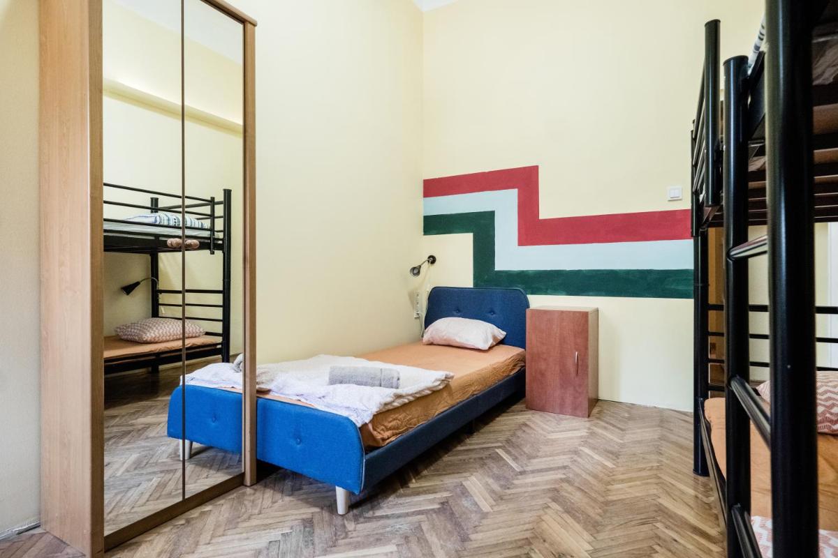 Baroque Hostel & Coworking - Housity
