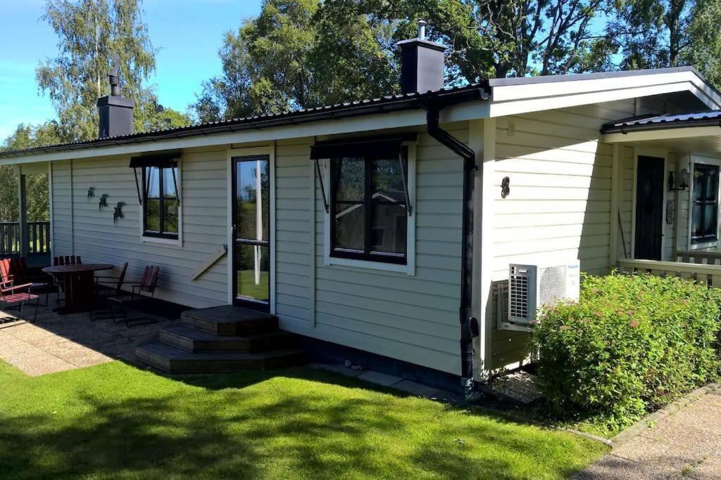 Ferienhaus Smultronsställe Hjo, Vättern - Housity