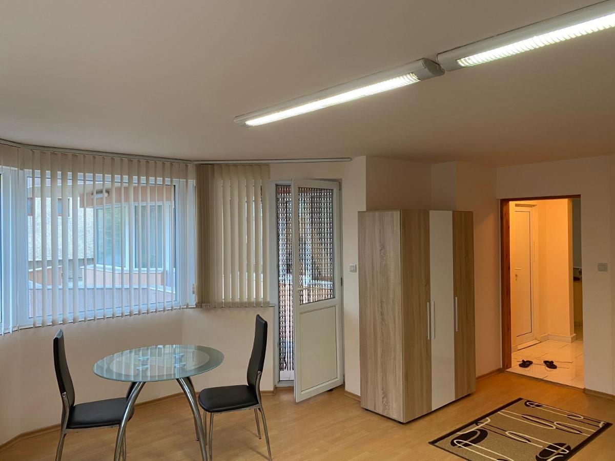 Kshcha za gosti marinovi - Housity