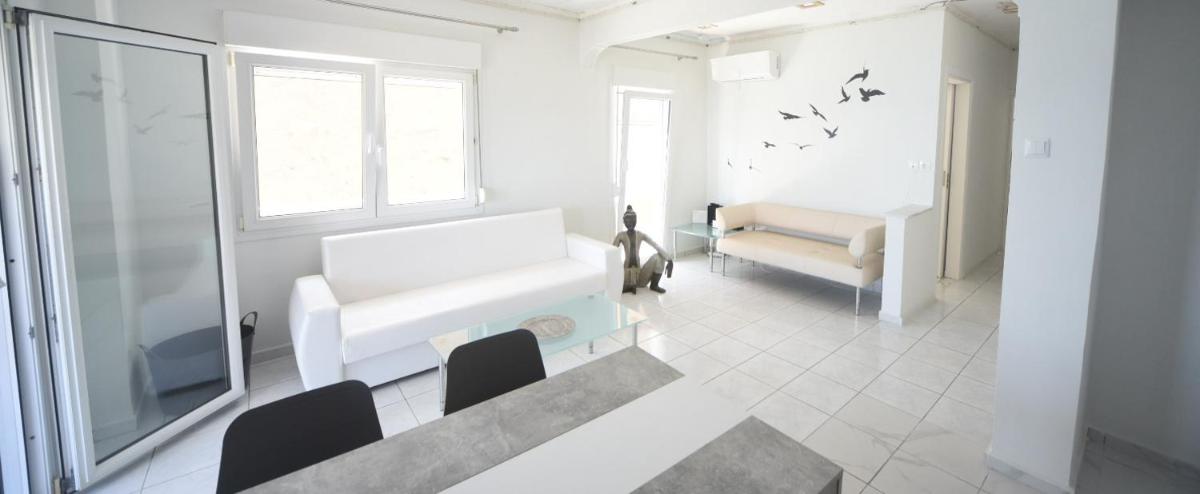 Oceanview 1 - Housity