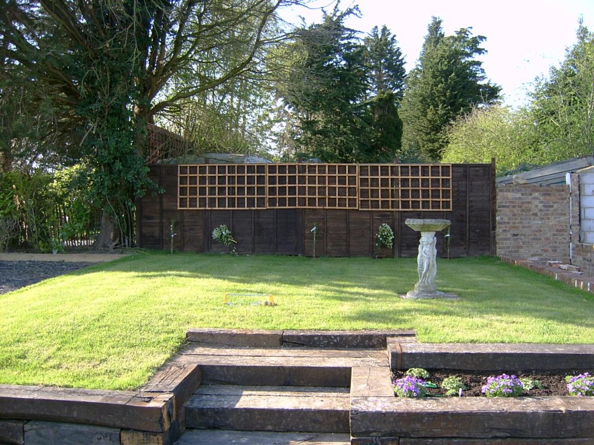 The Barn At Woodview - Housity