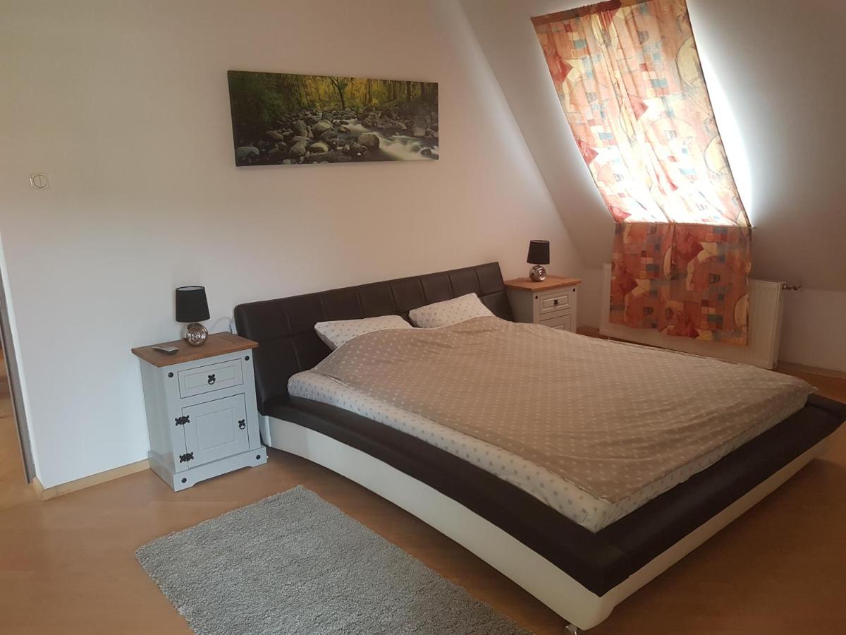 Lara Guest House - Housity