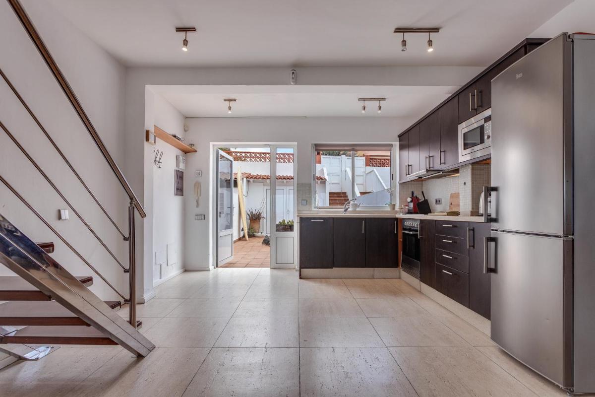 Luxury Oceanfront Villa - Housity