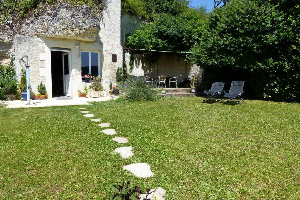 Caves du coteau 1 - Housity