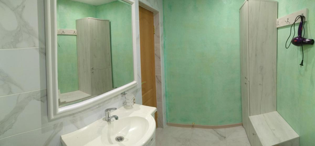 Abramovich House Luxury Apartments - Housity