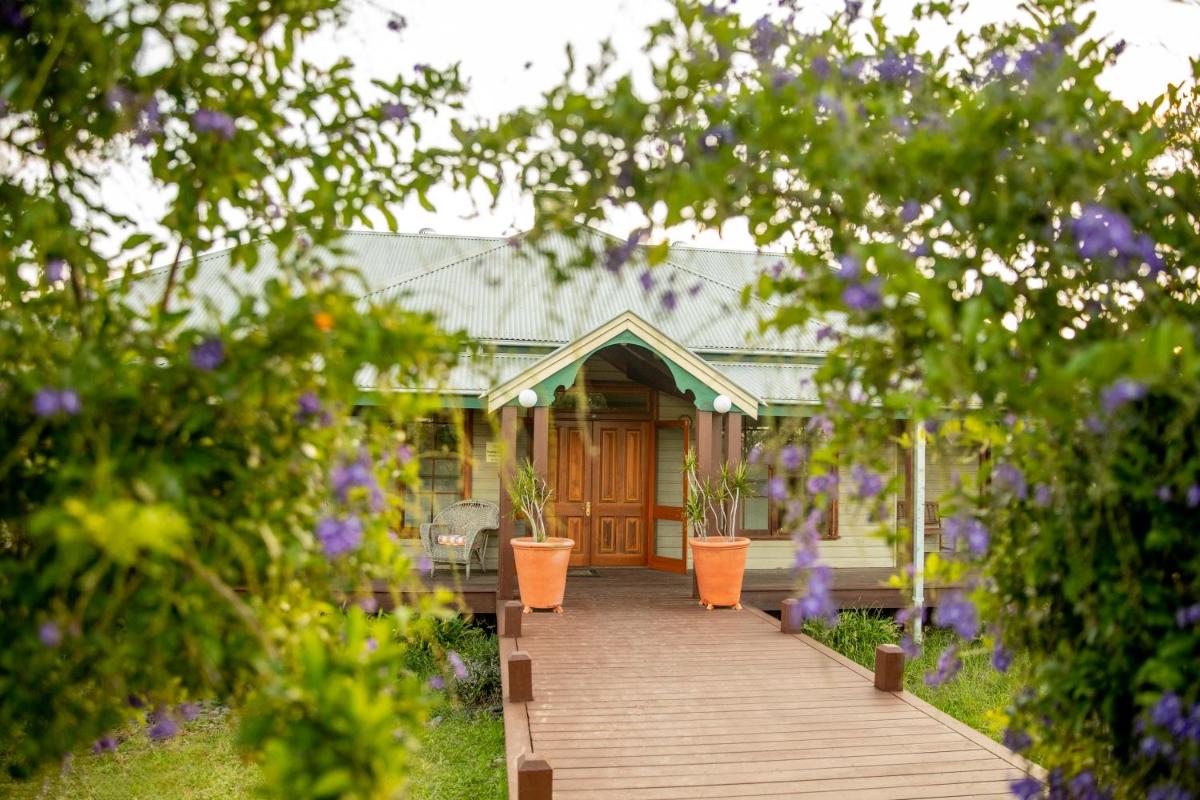 Hanging Tree Wines - Housity