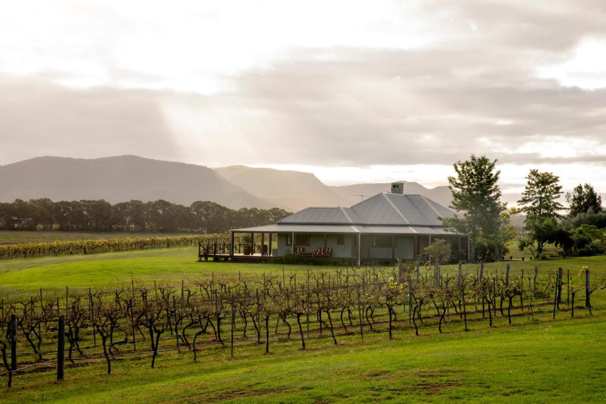 Hanging Tree Wines - Housity