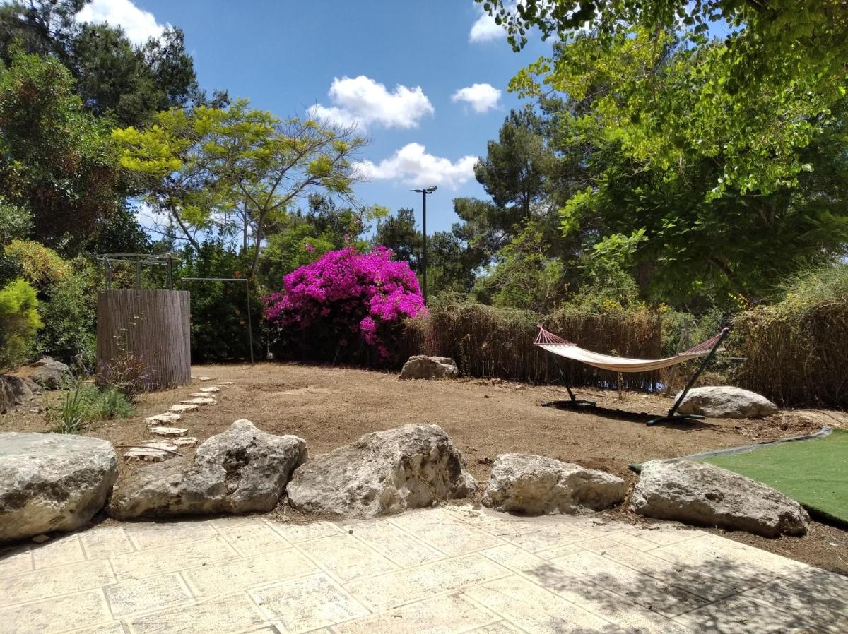 Yael's House of Freedom - Housity