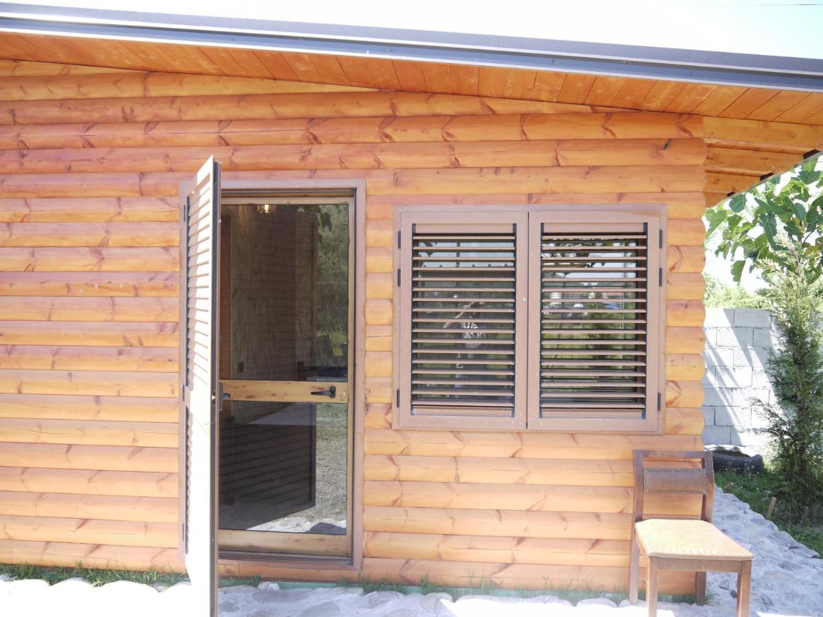 Windmill Shkodra Gesthouse Camping & Grill - Housity