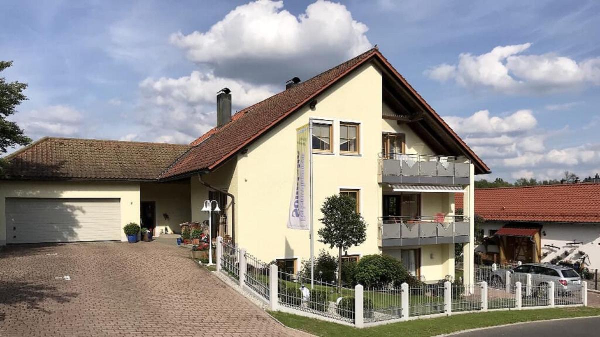 Ferienwohnungen Sonnleite - Housity