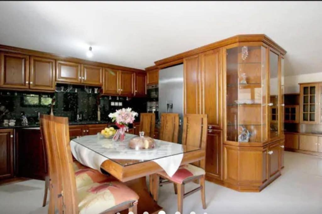 Suitetrails - Apartment with Premium Facilities