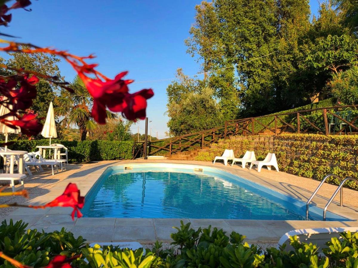 Chiaraluce Country House - Housity