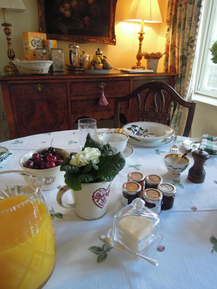 Suitetrails - Hound House Bed & Breakfast
