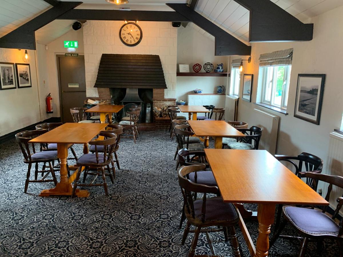 The Hermitage Inn - Housity