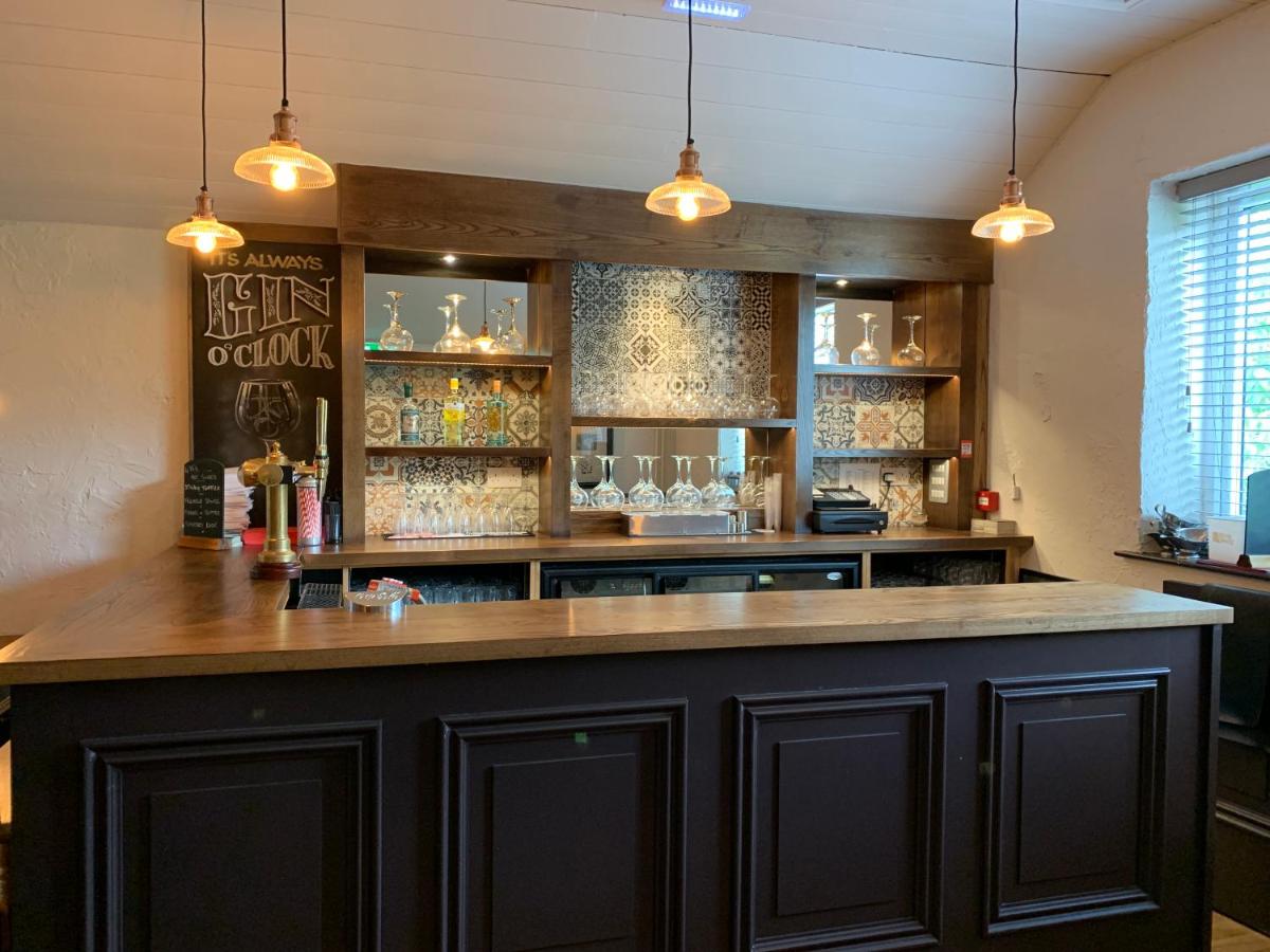 The Hermitage Inn - Housity