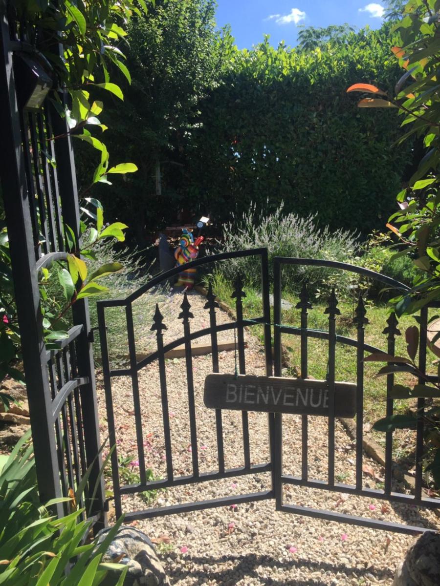 Le jardin de THELEME "Charme discret pour un nid douillet" - Housity