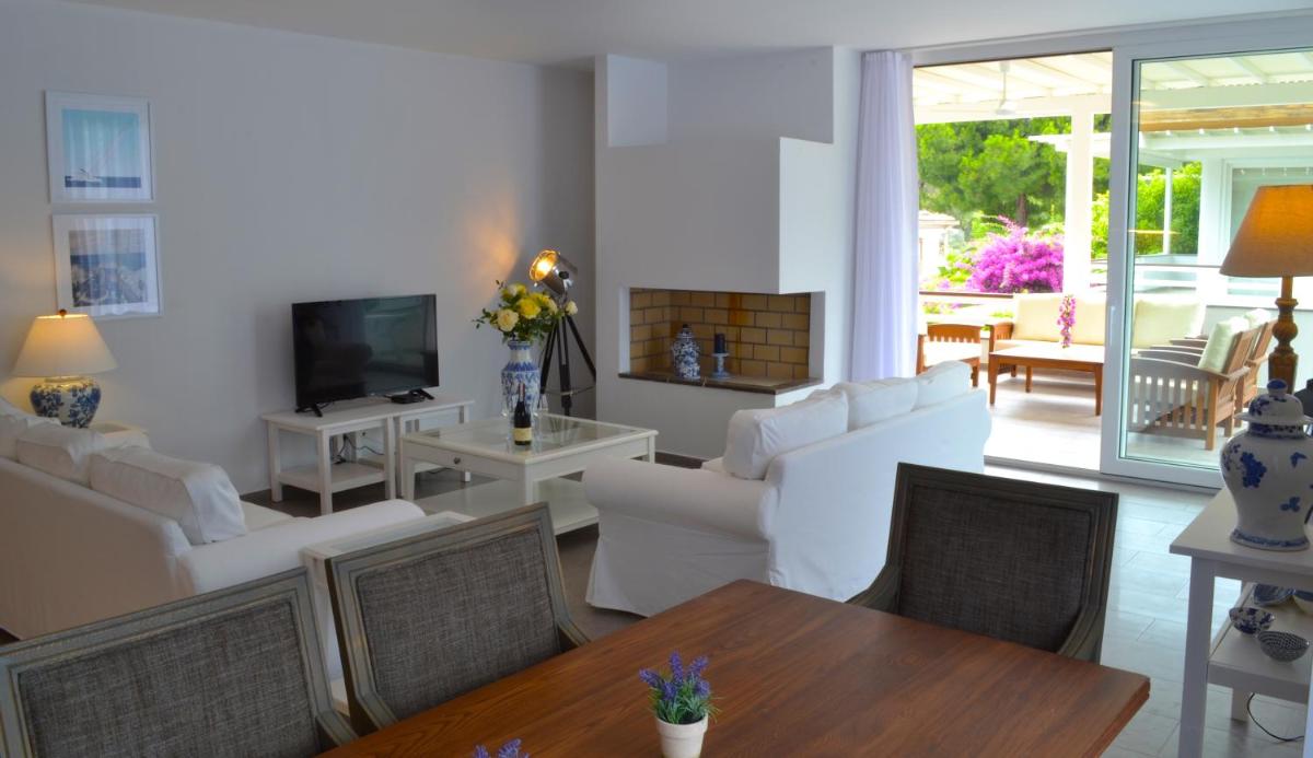 Suitetrails - Topaz Suites by Villa Safiya