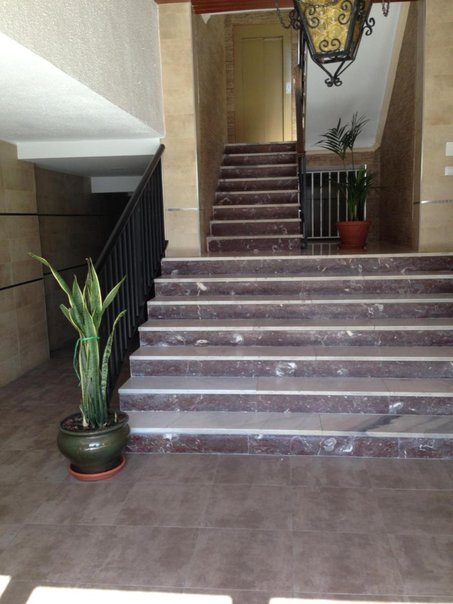 Chez Alison! Central nerja apt - Housity
