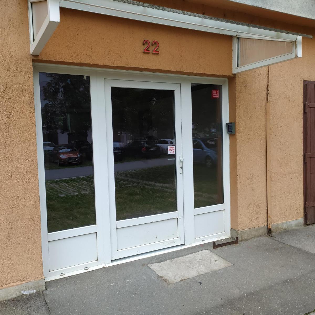 Krénusz Vendégház. - Housity