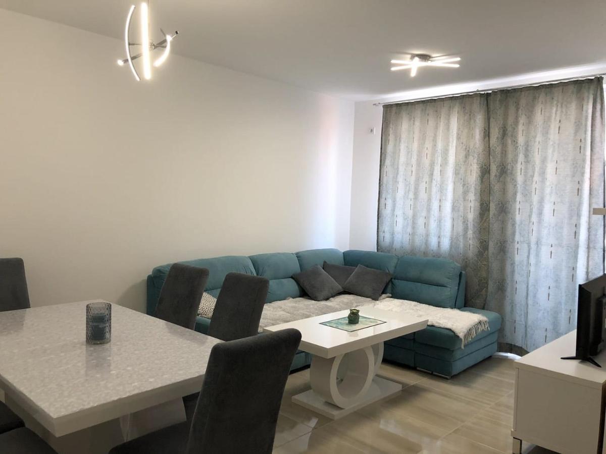 Apartman SIMS - Housity