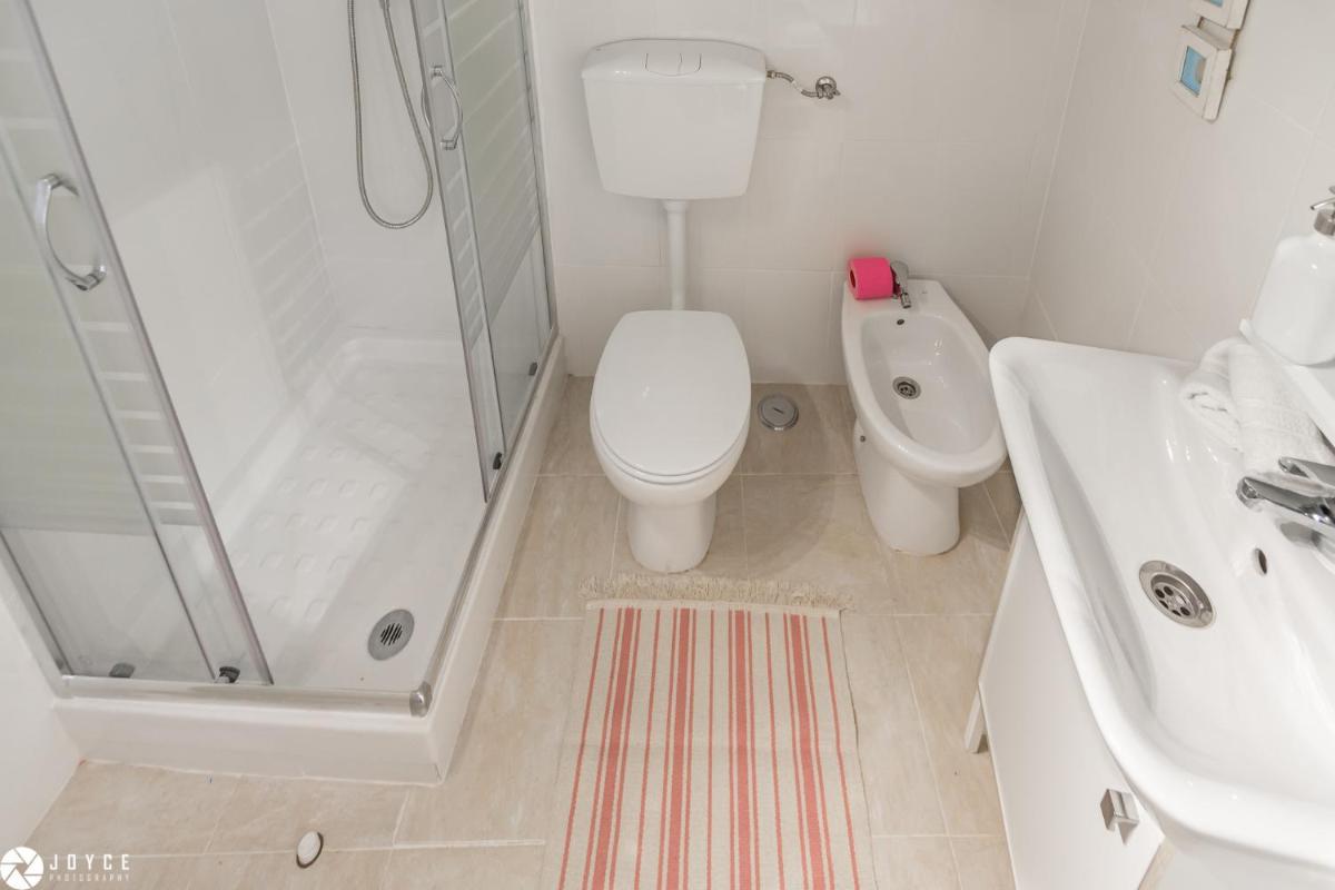InLoveApartments - Typical Portuguese Tiles - Housity