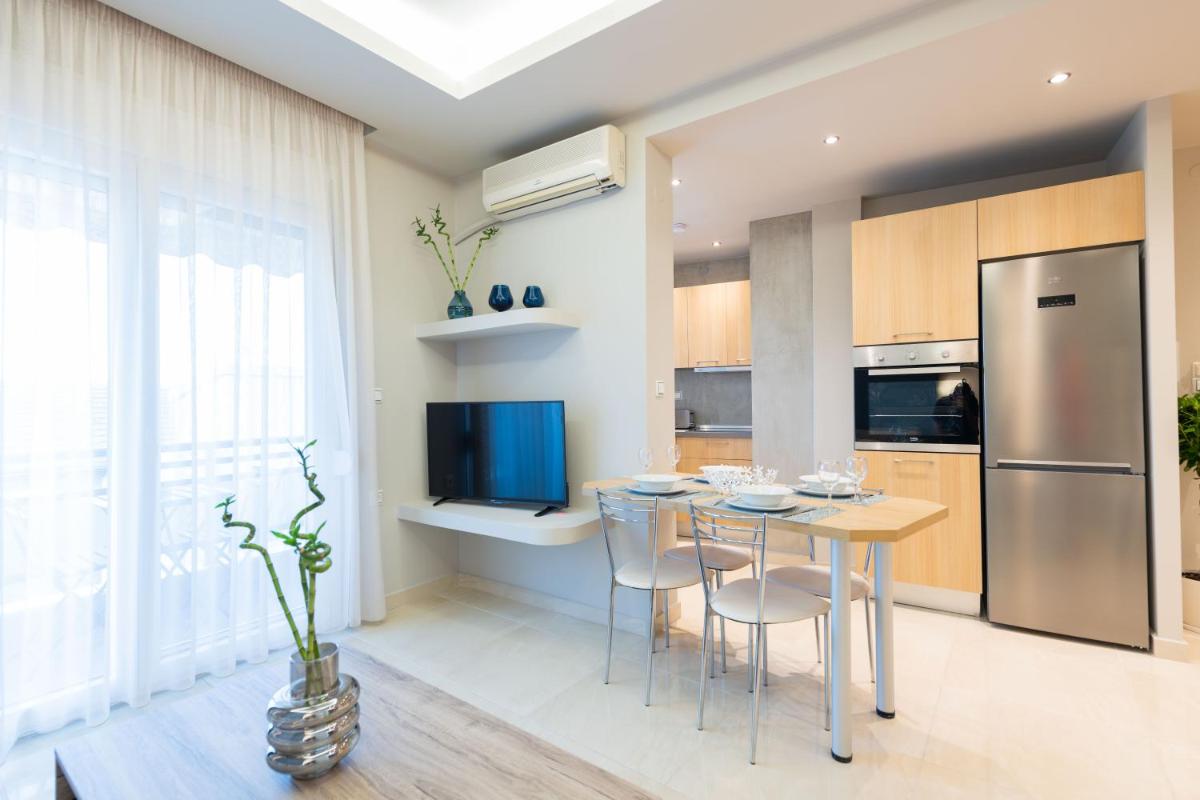 Velvet Blue - Housity