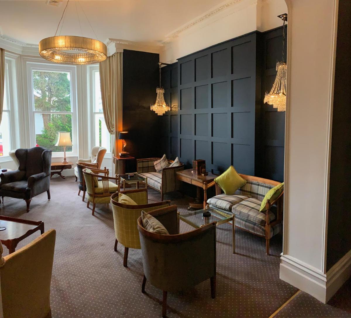 The Park Hotel - Housity