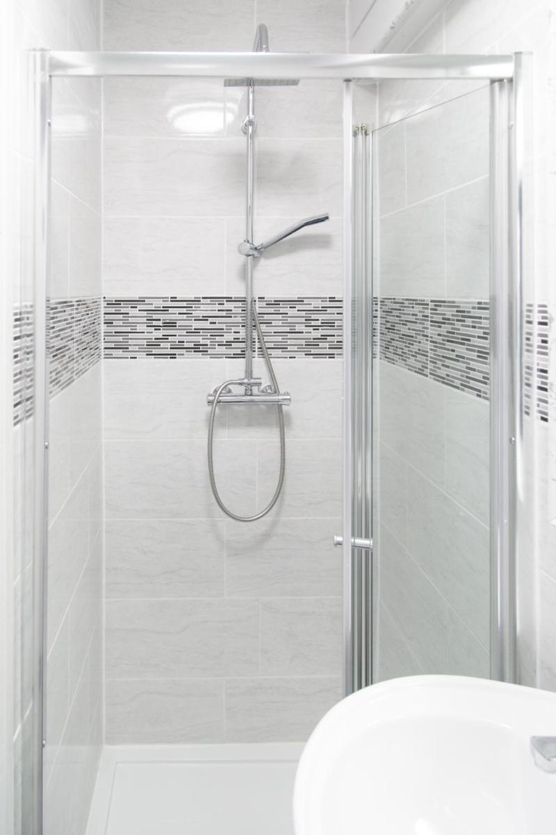 Cheetham Hills Apartments - Housity