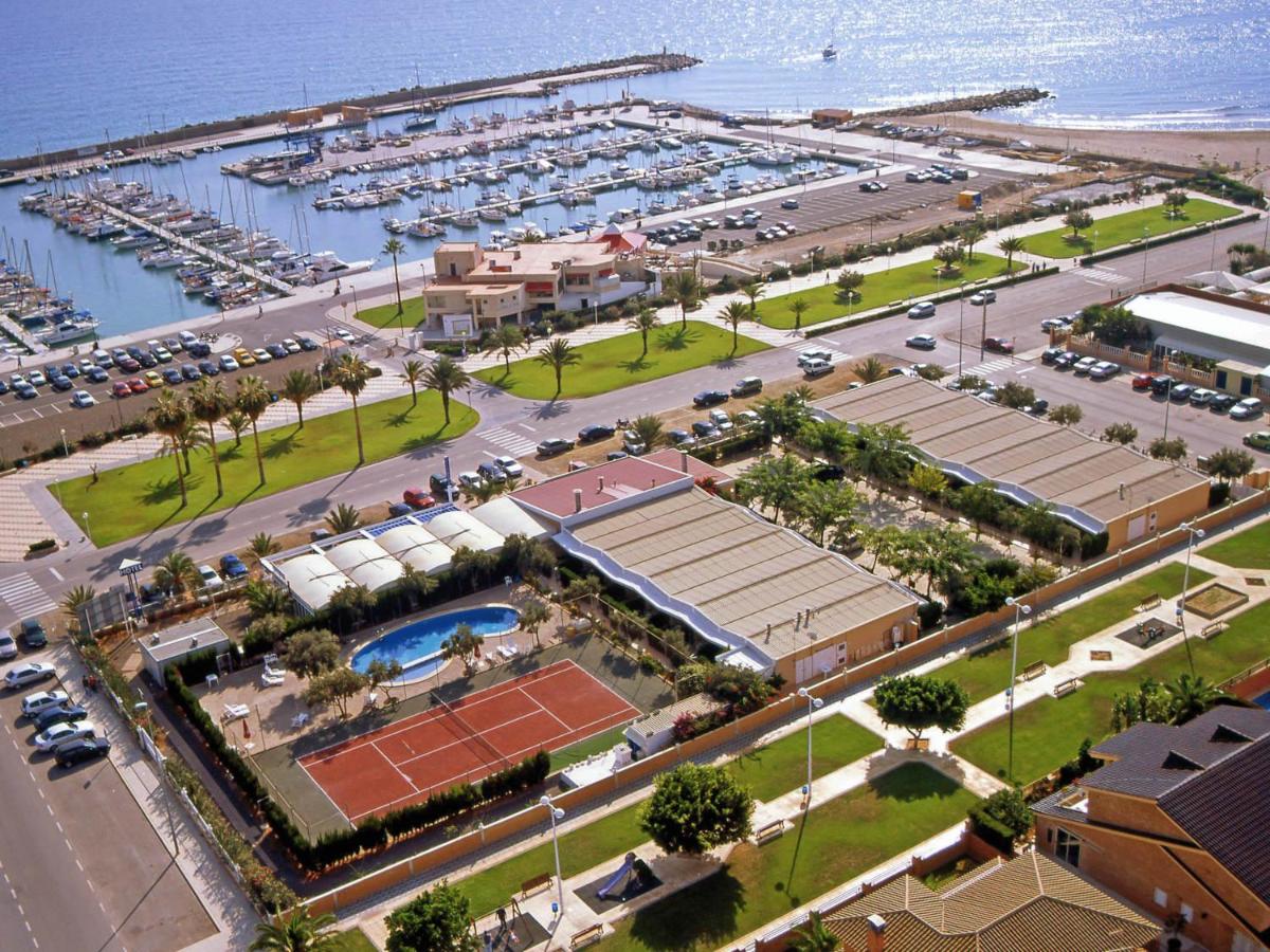 Hotel Playa Canet - Housity