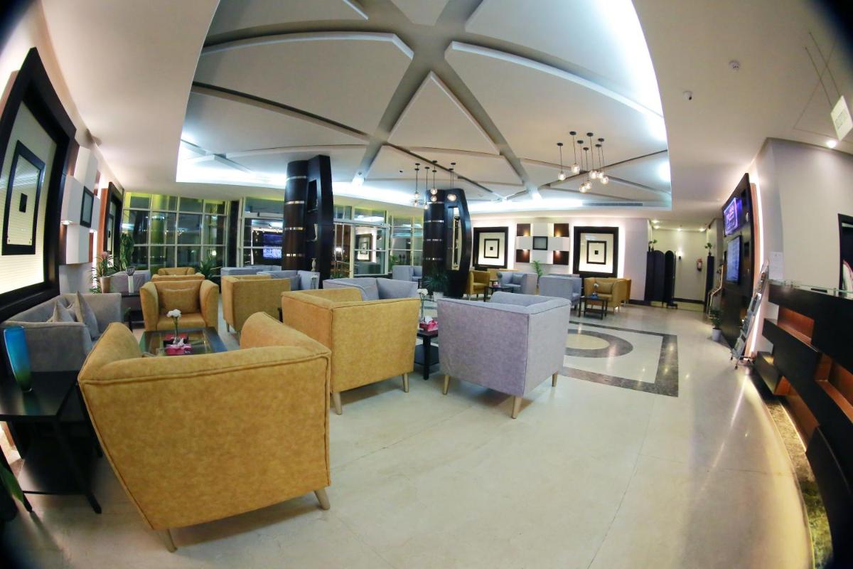 A Tours Hotel Apartments - Housity