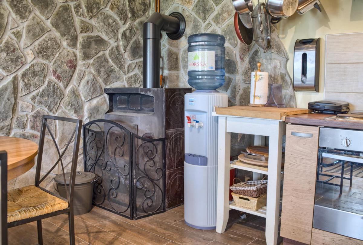 STONE HOUSE VLASTA - Housity