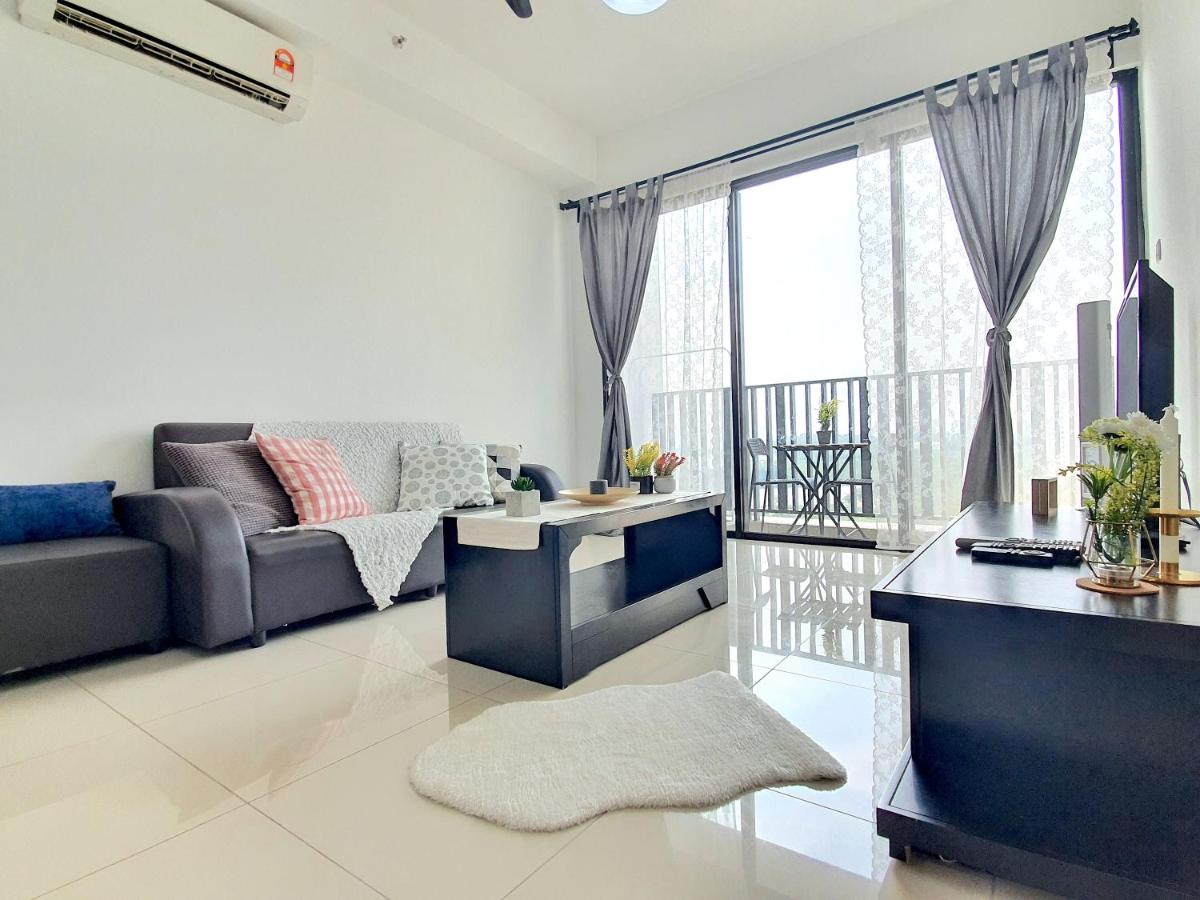 I-City Shah Alam by BeeStay Management - Housity