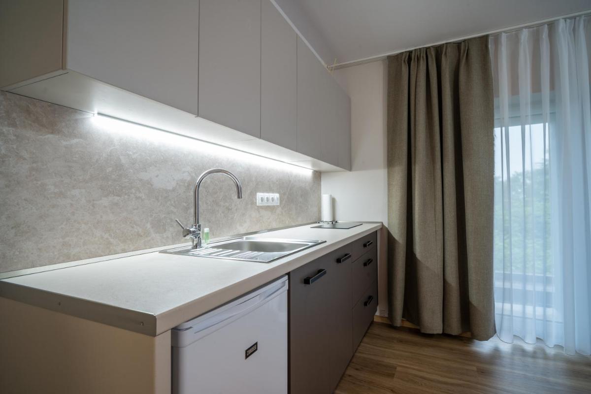 Penzion Hradisko - Housity