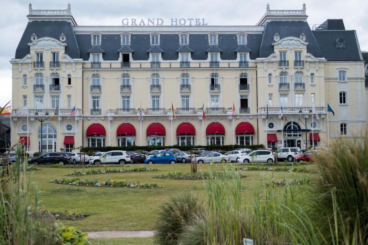 Cabourg Cosy chic Cabourg hyper-centre 4 pers, 2 bedrooms , 2 sdb, terrasse, wifi - Hizvo
