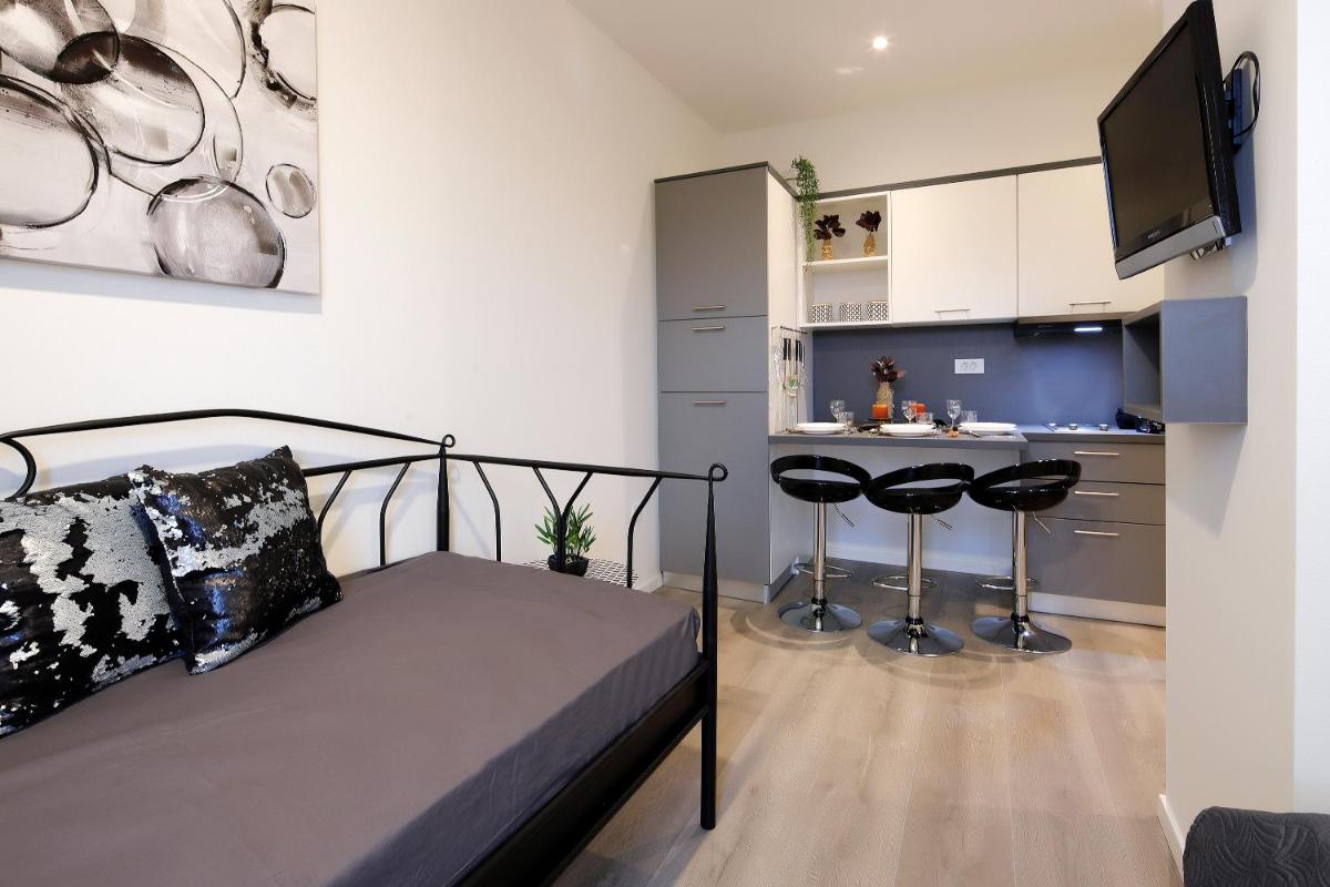 Apartments Zara - Housity