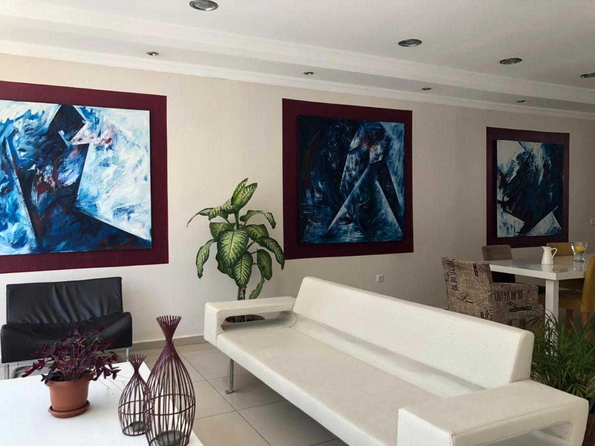 Sinopark Hotel - Housity