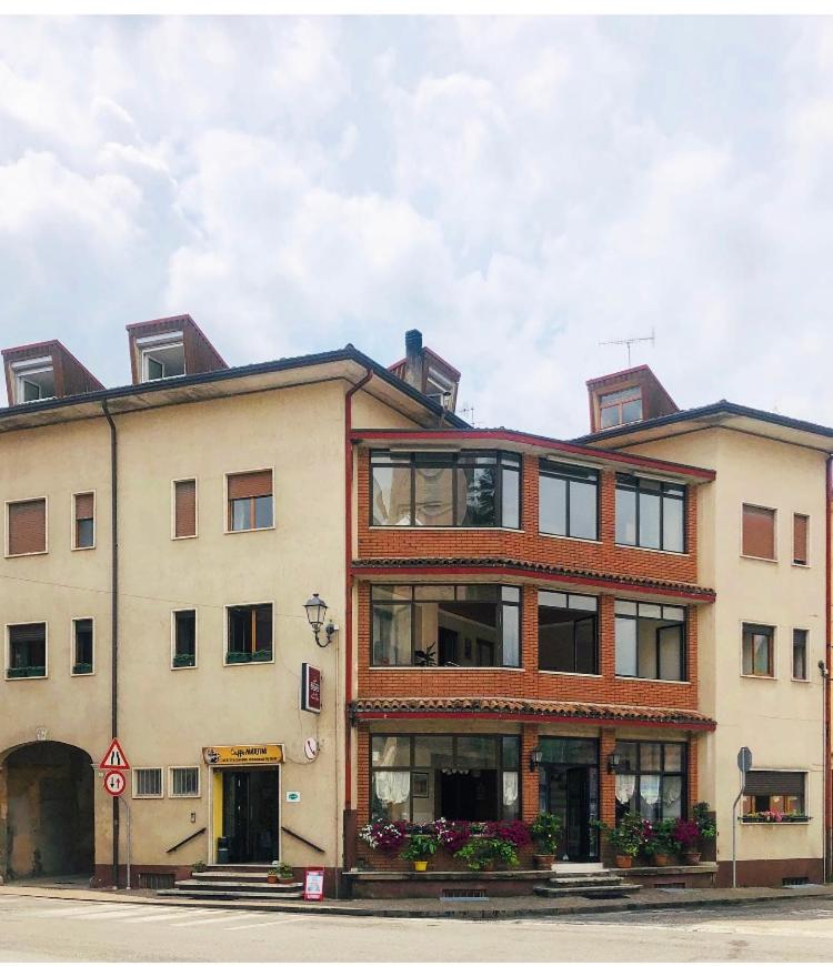 Caffè Martini - Housity