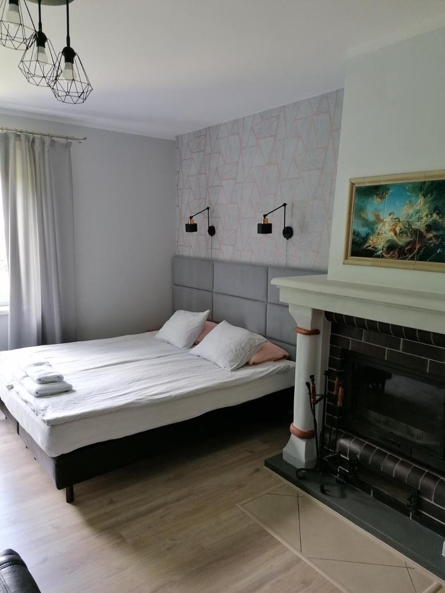 Gościniec pod Różą - Housity