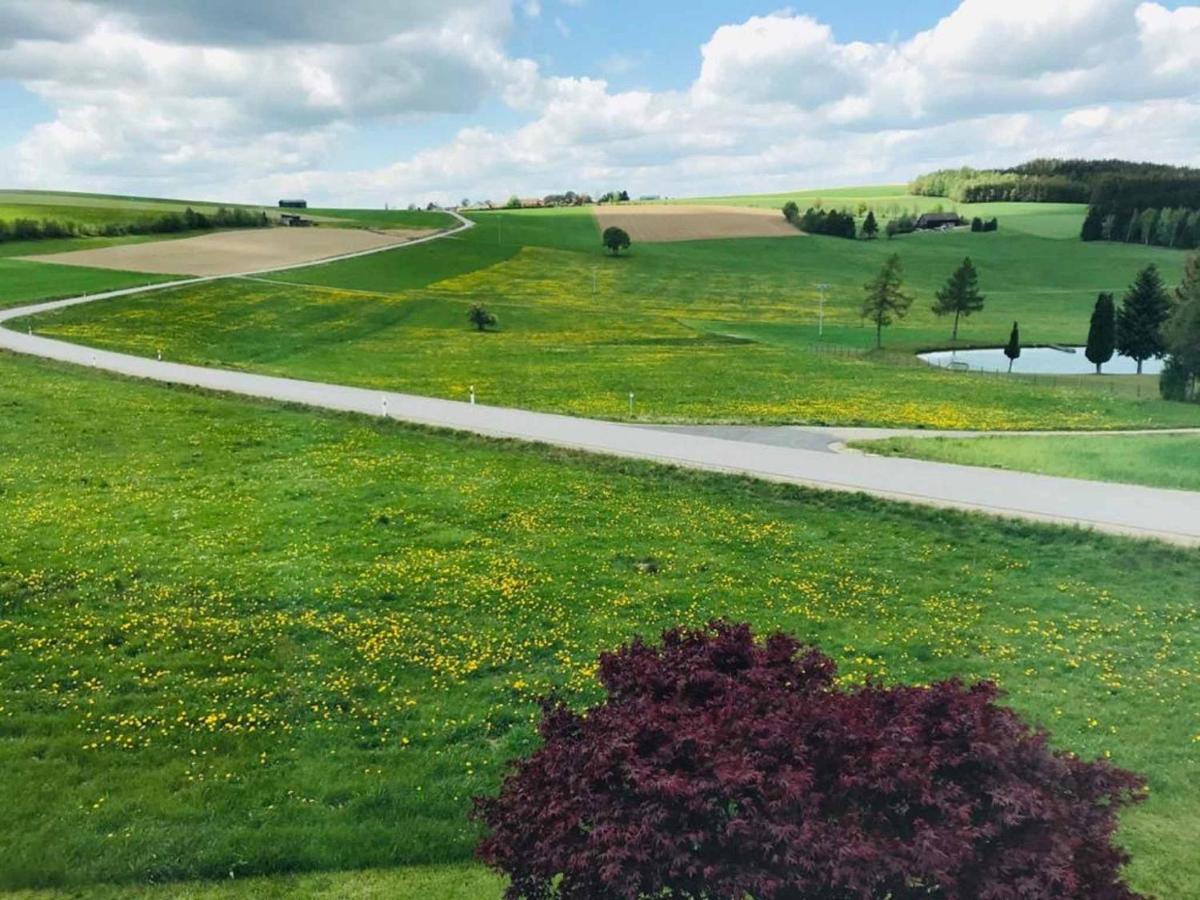 Ferienwohnung Anna mit Blick ins Grüne - Housity