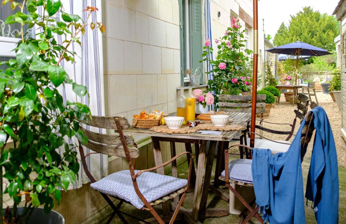Terrasse ou espace extérieur de l'établissement La Marine de Loire Hôtel & Spa