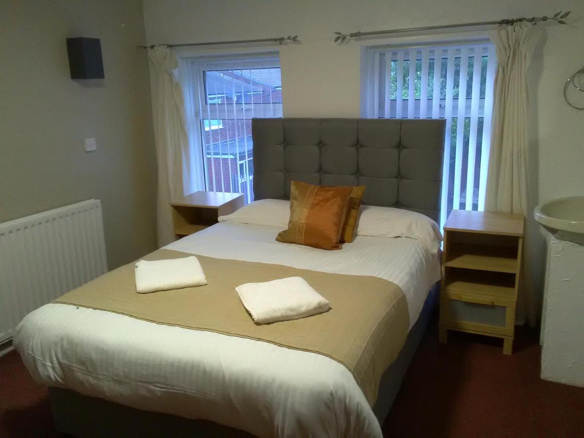 Clifton Hotel & Bar Newcastle - Housity