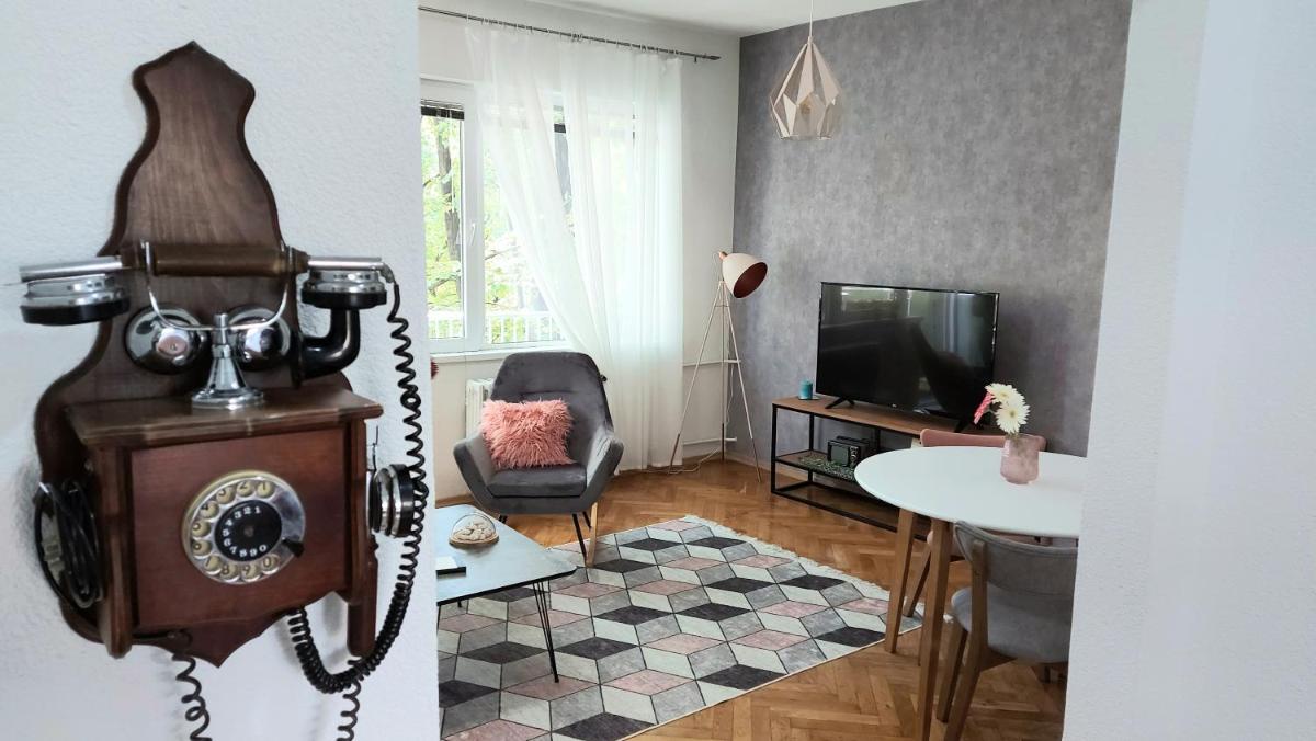 Inner City Two Bedroom Apartment - Hizvo