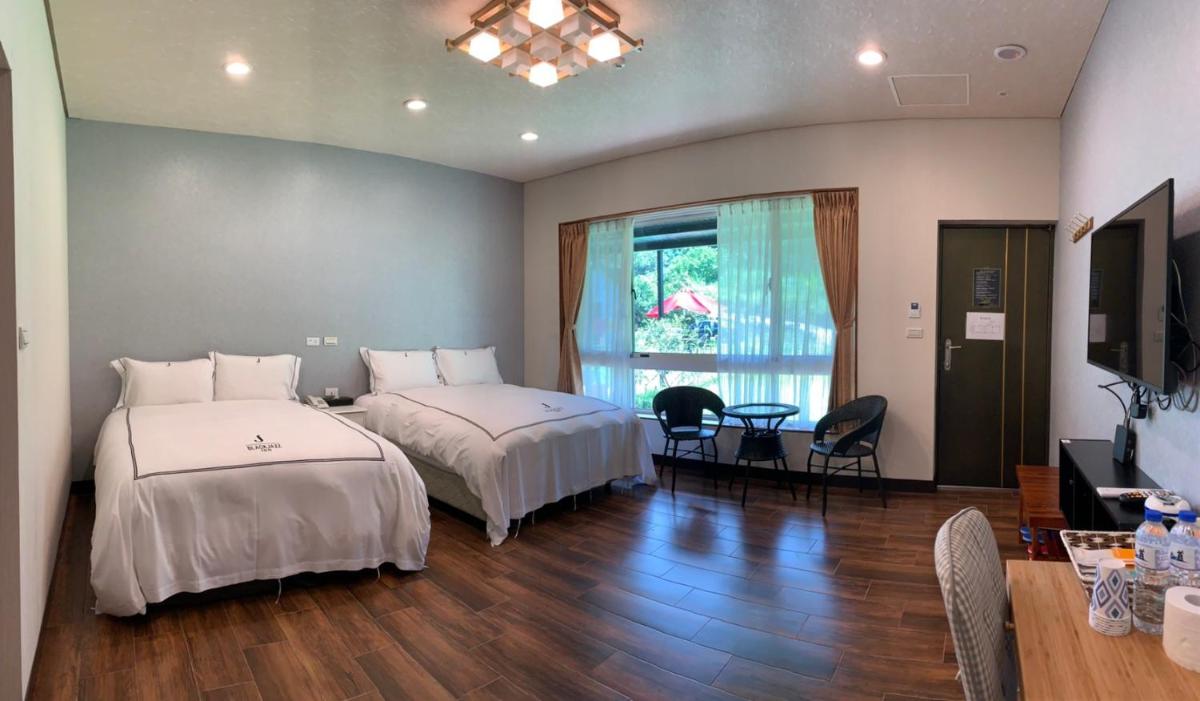 BlackJazz Inn - Housity