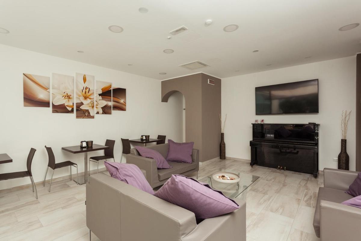 Hotel Gioia - Housity