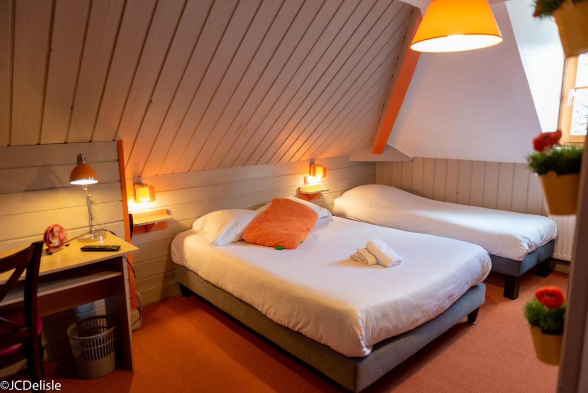 Logis - Hotel & Restaurant La Corne d 'Abondance - Housity
